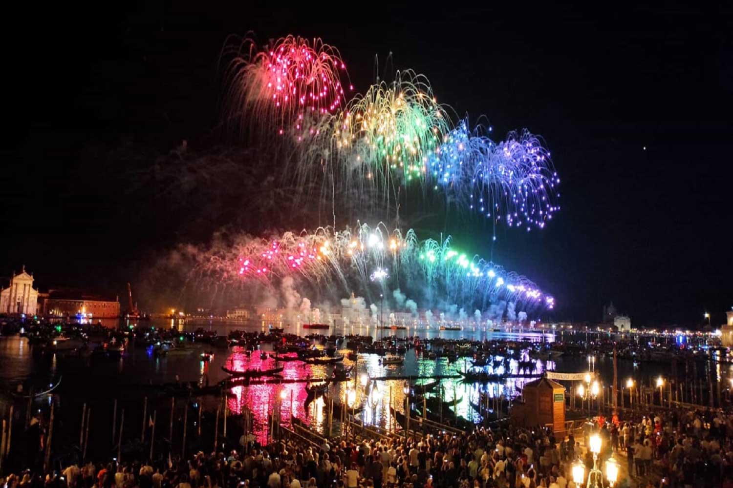 Fuochi d'artificio a Venezia per la festa del Redentore