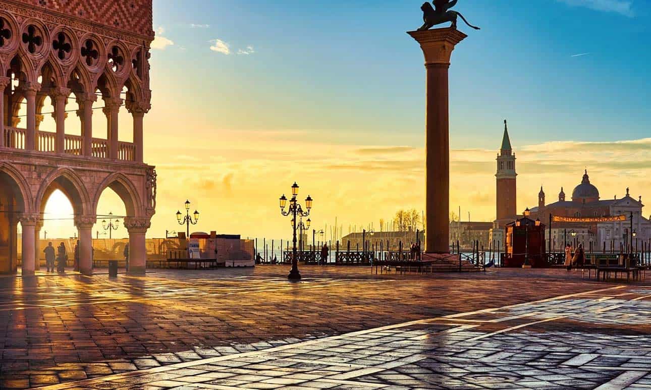 Foto del bacino di San Marco visto da Piazza San Marco a Venezia