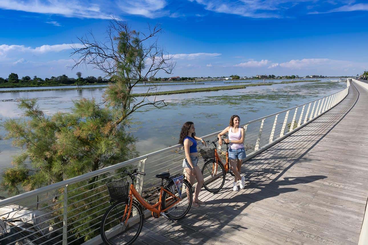 Panorama lagunare dalla pista ciclabile sospesa
